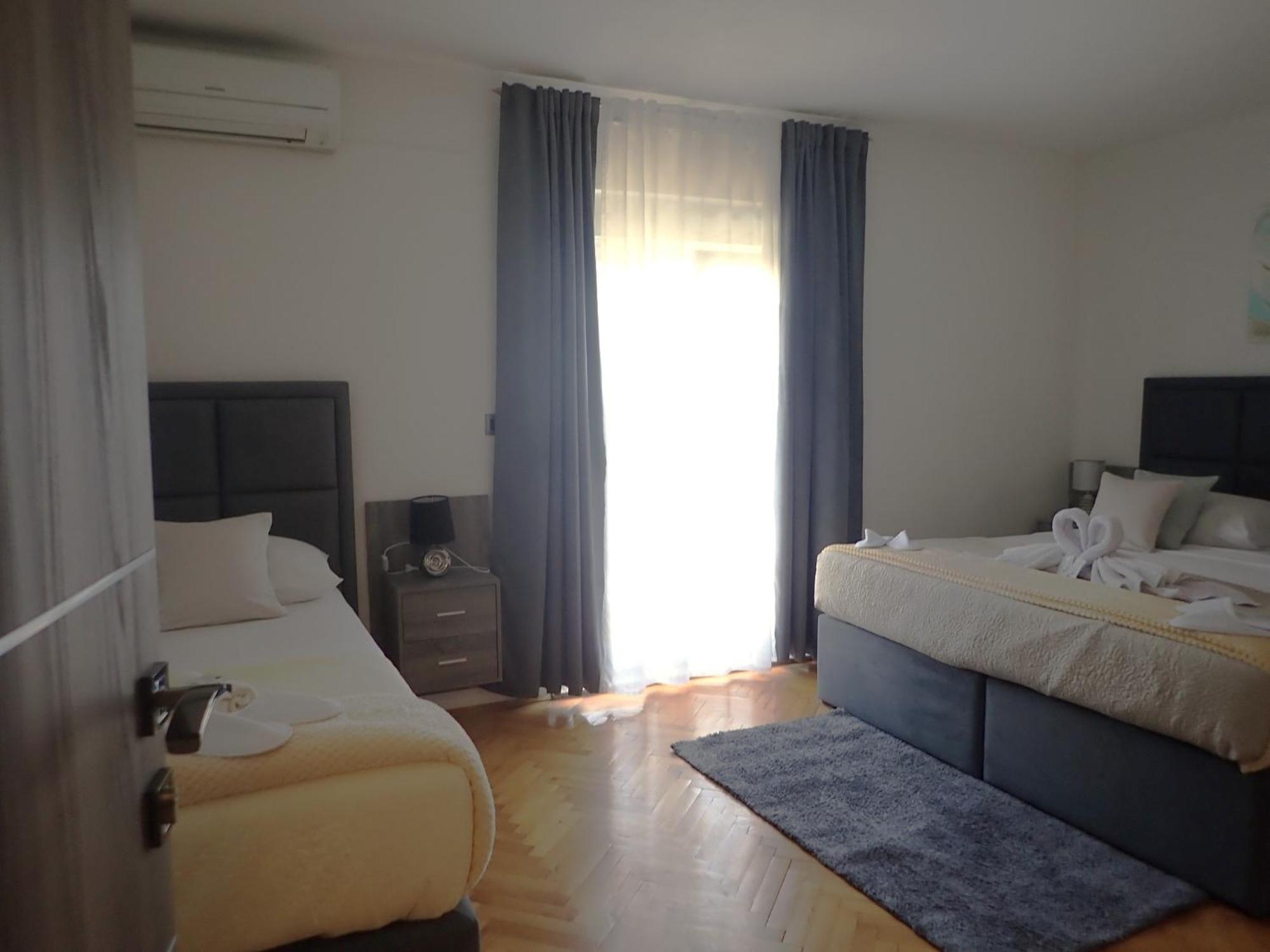Apartmani Nil Barić Draga Eksteriør billede